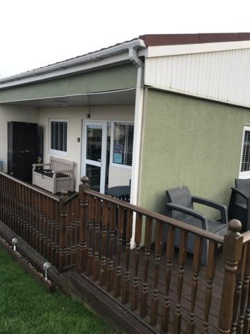 Seaview Cottage Bacton  Exterior photo