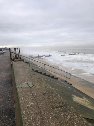 Seaview Cottage Bacton  Exterior photo